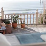 Laneez Ericeira Surf House - Ericeira