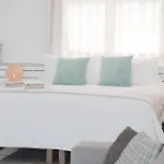Laneez Ericeira Surf House - Hostel