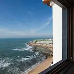 Hostel Laneez Ericeira Surf House -