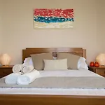 Laneez Ericeira Surf House - *
