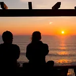 Laneez Ericeira Surf House - Hostel