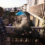 Laneez Ericeira Surf House - Hostel
