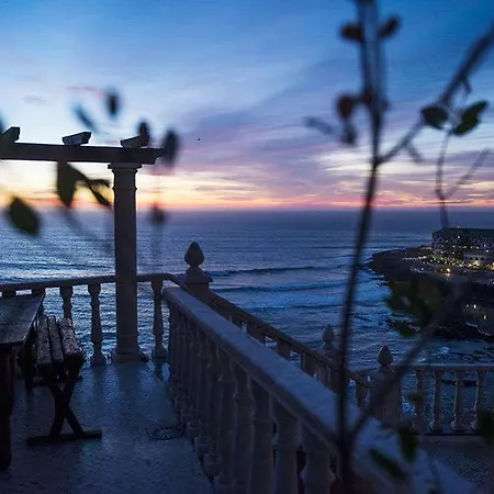 Laneez Surf House