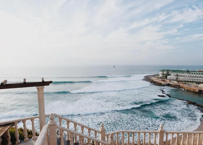 Hostel Laneez Surf House Ericeira
