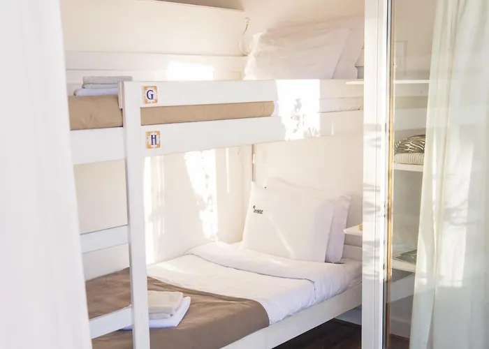 Laneez Surf House Hostel Ericeira