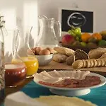 Laneez Surf House Ericeira