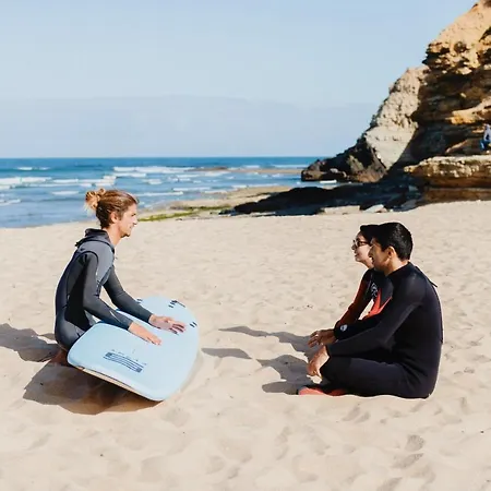 Laneez Surf House Хостел *