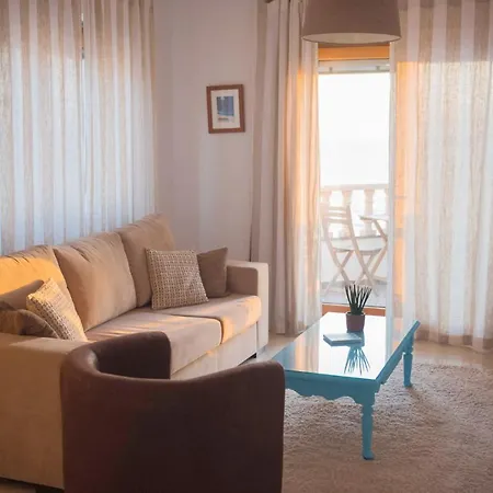 Laneez Surf House Эрисейра