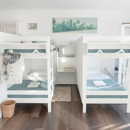 Laneez Surf House Хостел