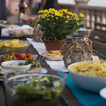 Хостел Laneez Surf House *