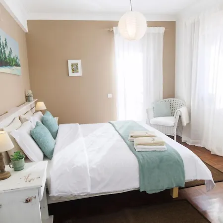 Laneez Ericeira Surf House - Hostel