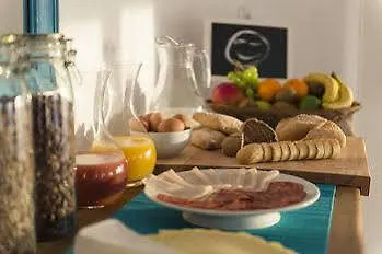 Laneez Surf House エリセイラ