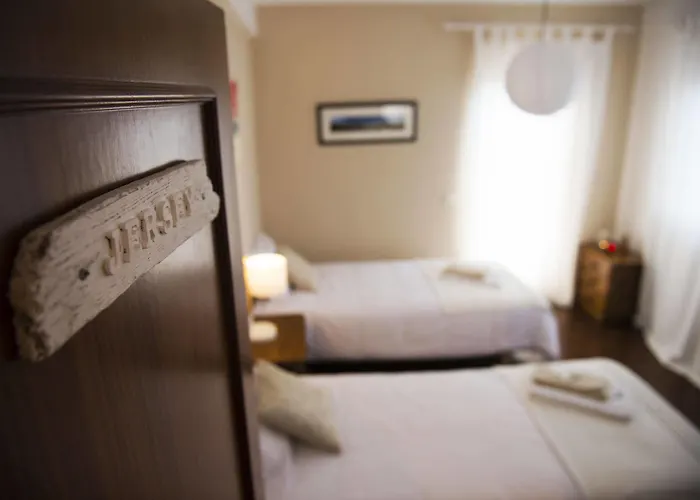 Hostel Laneez Ericeira Surf House -